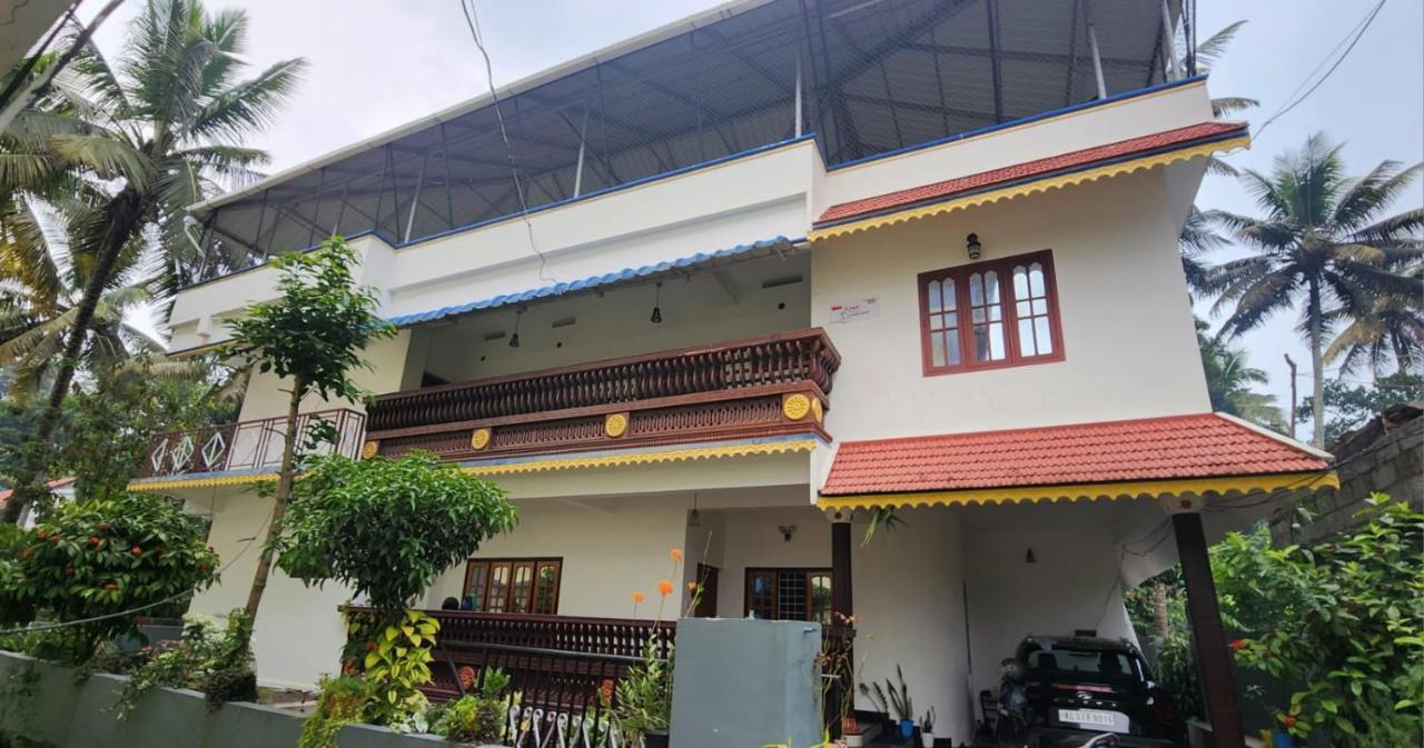 Pknhomestay Kumily Thekkady Kültér fotó